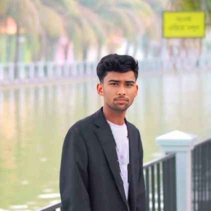 page132R's profile picture. 💭🎧🫧 | 6teen

—★in the dark times, let kindness be the light.