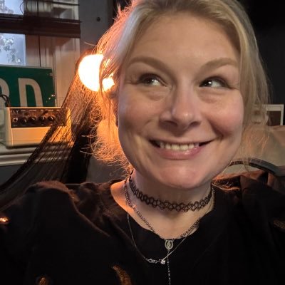 Earthday42282's profile picture. Born on Earth-day 82’ Swiss/British/American LEO WIFE -MFO86 82ndArbrn DOD ⭐️DAR Molly Pitcher Chapter ⭐️