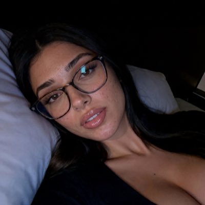 realmiznakhan's profile picture. Model