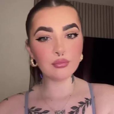 Anglsavv__'s profile picture. 🫀FindOm🫴 Money master!💸by passion .. ❤️‍🔥You give - I take - 🎟️your money makes me so hot 🥵 Start tribute €30 ,All kinds of sessions including techdom