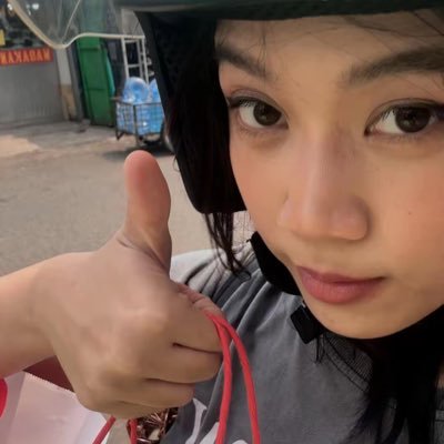 tinkeubelle's profile picture. ˚. 𐙚 The Rosy — Posy! ; Welcome to my daily site! 𖹭 100% certified yappers about life and beauty ✿ | Slide to my DM for any inq! 💌 ৎ