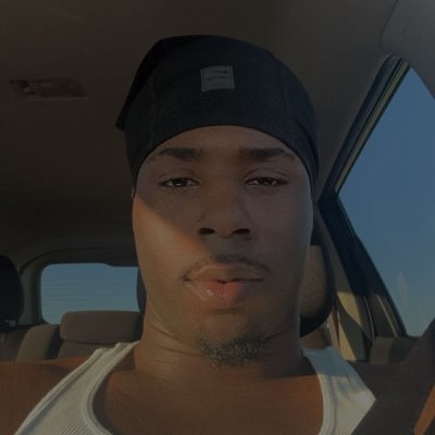 _hasantweets's profile picture. BISEXUAL CREATOR 🙂‍↕️ $hasantheprincee ig; hasantheeprince 👉🏾 💰 📥 NDA SIGNER ✍🏾 *only responding to cash apps and only fan messages*