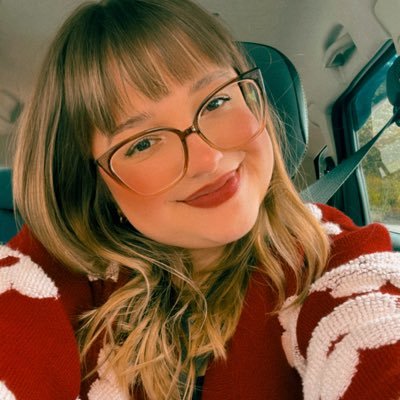 brunaelooisa_'s profile picture. escrevendo slow burn e comédias românticas ✨