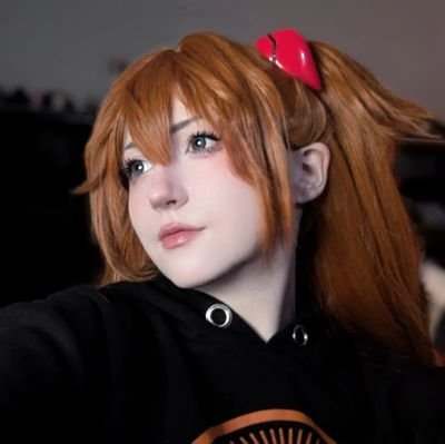 LoafQueen's profile picture. 🌑 mit Bierkästen nach Leuten schmeißen 🌑

Im silly German not that kind of German