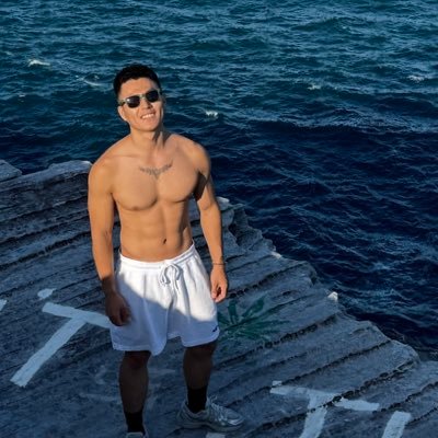 Nama_Ginger's profile picture. 精神美丽者｜微博永炸者｜性癖是把护照涂成蓝色｜lifetime major Master of Marriage