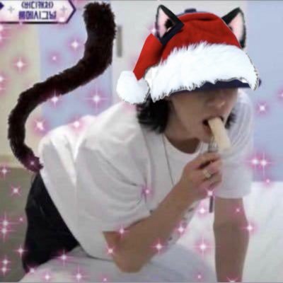 tiianshan's profile picture. -es triste no crees? +q cosa -nose