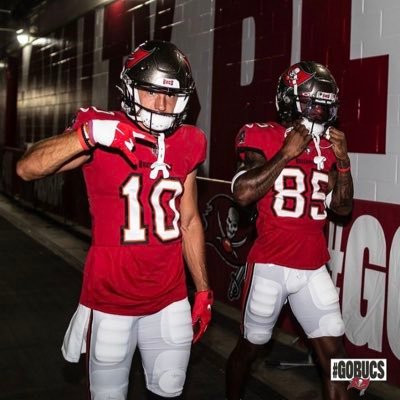 b1shop626's profile picture. I tweet what I want #HeatNation #GoBolts #HomeOfBeisbol also bi(flexual) priv: @diagonal26