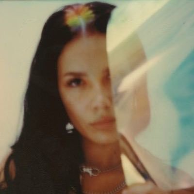 manicanyon's profile picture. left my daydreams at the gate. she/her