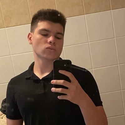 Blakelawrence76's profile picture. 🇮🇹|🇺🇸|🏴󠁧󠁢󠁳󠁣󠁴󠁿|socio-economics student|🌹|@acmilan @patriots