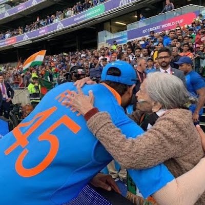 nitish_yadvv's profile picture. MERN Developer!!