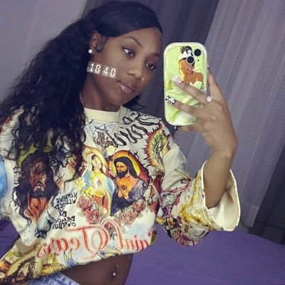 zhahiaaa's profile picture. a public diary