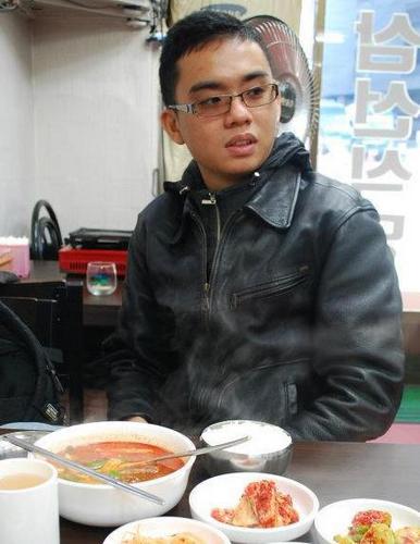 FoongWingLuo's profile picture. 