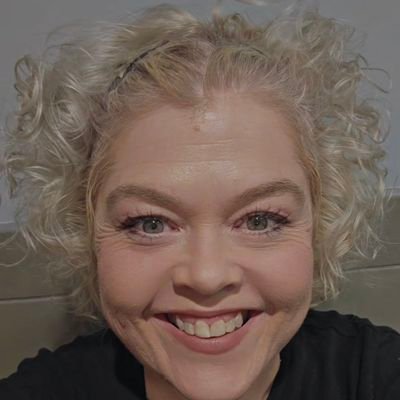 Mamabenergy2's profile picture. Unhinged x Unapologetic x Unafraid💙🍀🍀 Feral Wife & Fierce Mama 
💙🍀🍀💙🍀💙🍀| Lilith × Ruth x Verna