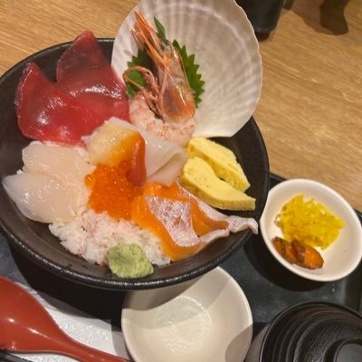 JS_R527's profile picture. 女性■30代■SES営業■2年目■ BP営業頑張りますので、案件も人材もご紹介ください！打ち合わせ希望の方いつでもご連絡ください！