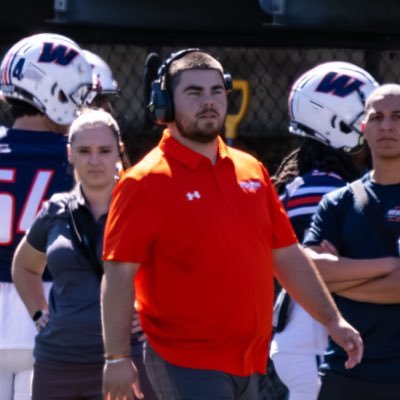 CoachLeBlancFB's profile picture. Defensive Line Coach at @WestConnFB || #BAA Recruiting Areas: NY Section 1, 8, 9 || #MakeItBetter