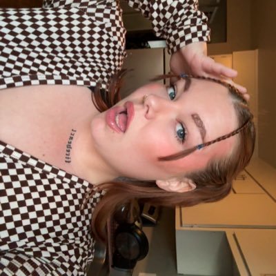 KelsGalathynius's profile picture. Mom • Cute/Cozy Gamer • Probably reading • 4’11” • Team Edward • 27• Team Dean Winchester • Loud, obnoxious, opinionated pain in the ass, but in a cute way!