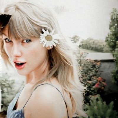 prettychicken13's profile picture. คีพ อิท วัน ฮันเดร็ด ออน เดอะ แลนด์ เดอะ ซี เดอะ สกาย / @thepoetwar13 / #NoWarThaiCambodia