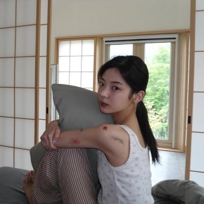 ilovelovelia's profile picture. strawberry lia, you will always be famous❣️