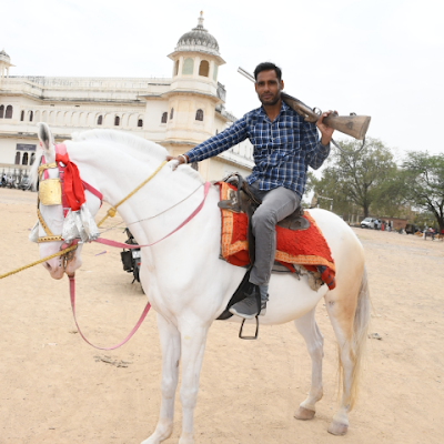 MukeshLuha88817's profile picture. 