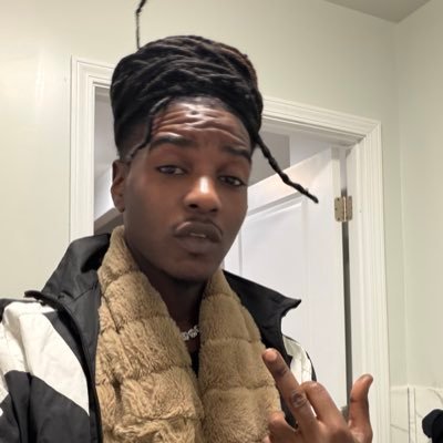 Quemysticalking's profile picture. 🪬♓️🔮✨🍃🪾🌊👾🎮🎬🍿 main account @quezarmar