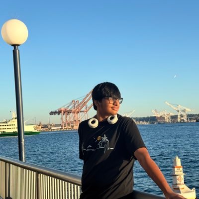 sanskaronex's profile picture. Student with seven colors!