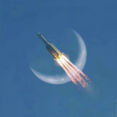 hshsn96028's profile picture. 