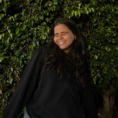 eyearushi's profile picture. sharing what I learn, and sprinkling in life’s little stories along the way