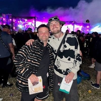 hjal728313's profile picture. 