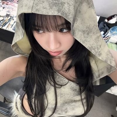 sugertty's profile picture. if thereʼs such a thing as beauty standard it would be based on natty’s face