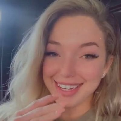 SophiaSmit55791's profile picture. I love being happy 😊❤️ with the people who values me 💫💝