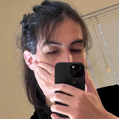 sonyaism's profile picture. I don’t use this account anymore; please follow @therainefall instead.