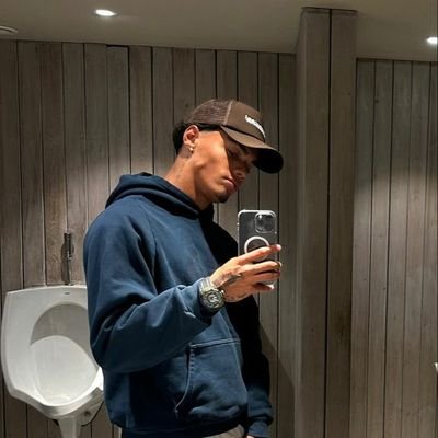 Ballistic921313's profile picture. 🚴 Cycling Life | Two Wheels, One Passion
Distance • Speed • Freedom