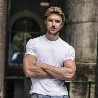 TheHulk61212's profile picture. In love with the beautiful game | COYB/COYG/YNWA 💙❤️