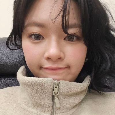 slimerosabrillo's profile picture. I say i'm lucky