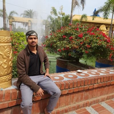 Vishnuu31035021's profile picture. Student