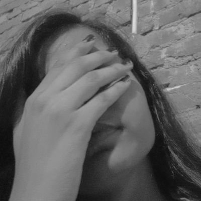 Itz_Sakshi12's profile picture. Just a girl who smiles a little extra. 😊😊