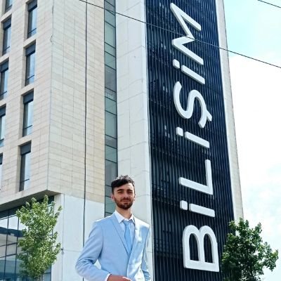 merdemsimsek's profile picture. Android Developer 👨🏻‍💻