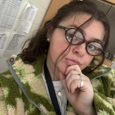 megjeff99's profile picture. Nothing is real