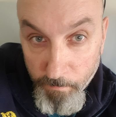 ThatVeganScot's profile picture. Scottish born Irishman living in Ireland's hidden heartlands 🇮🇪
Celtic FC, Vegan 🌱
Tá mé ag foghlaim Gaeilge