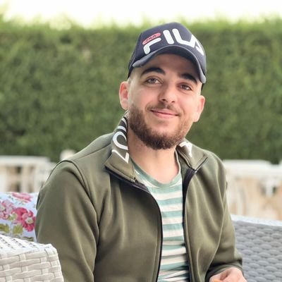 ammar_shhadat's profile picture. Don't put yourself in a place of choice while you are free.. 

#Daraa  . 🖤