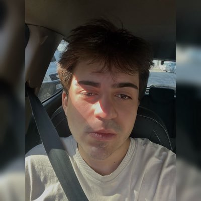 berkinory's profile picture. 20, swe. prev @metadiag