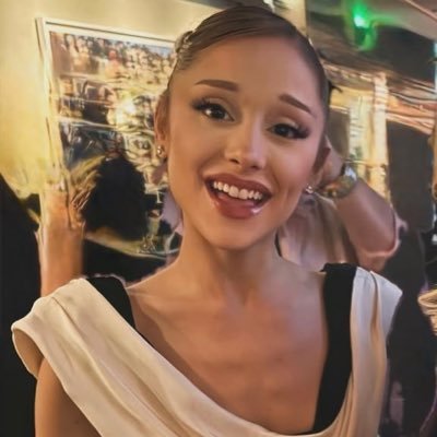 galinda_elphie's profile picture. i love ariana grande & blackpink ♡ saw blackpink 10/26/22 | 8/22/23 | 7/13/25 ♡ seeing ariana 6/14/26 ♡ jennie biased ♡ ig: lavender_submarine_