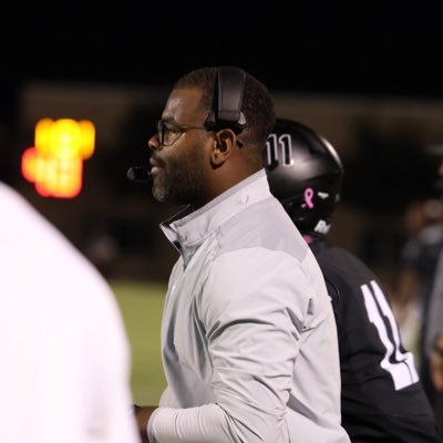 Coach_Calais's profile picture. - Servant leader, Husband, Father -Former College Coach- Current Def. Coordinator at Fossil Ridge High- #GoPanthers #LaTechAlum Jeremiah 29:11/Mark 8:36