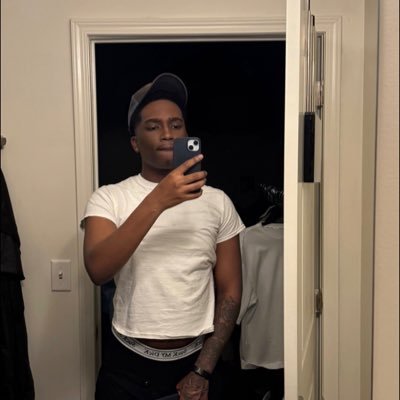 shadblur's profile picture. 