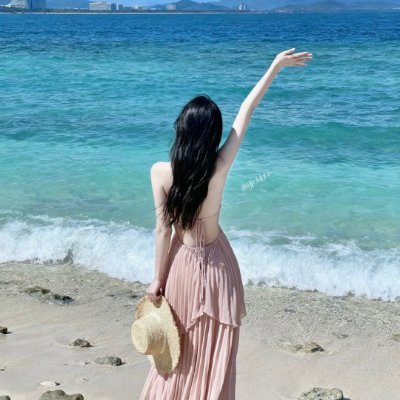 Eileen_cha1et's profile picture. My hobby is photography🎞, especially taking snapshots of natural landscapes or streets.📸