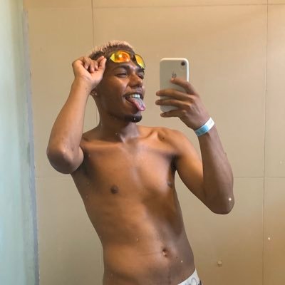 pretindb's profile picture. CONTEÚDOS MAIORES DE 🔞 https://t.co/QzayND9tD9