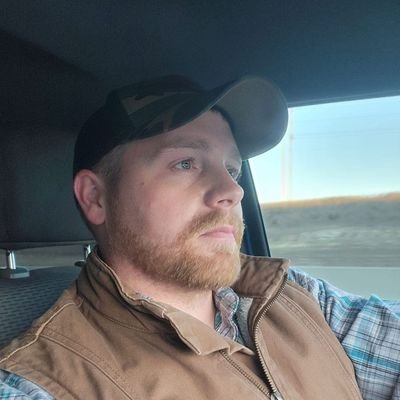 lindseypelas26's profile picture. 