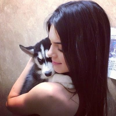 sstrawbby's profile picture. ⤹ 🌃 ... 𝓢oft corner of nyc nights — quiet screens, warm coffee steam, and a girl typing her little worlds into code. 𝓢taying for the vibe 𝟖𝟐...