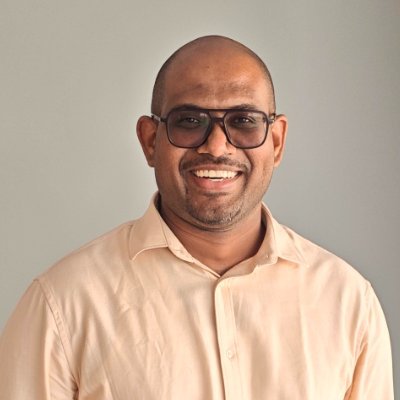 SasidharKareti's profile picture. COO scaling lean startups | Award‑winning best‑selling author | Helping founders build growth systems, not shortcuts.