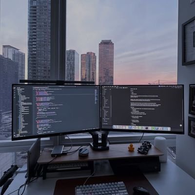 ZakiMOHACs's profile picture. Associated